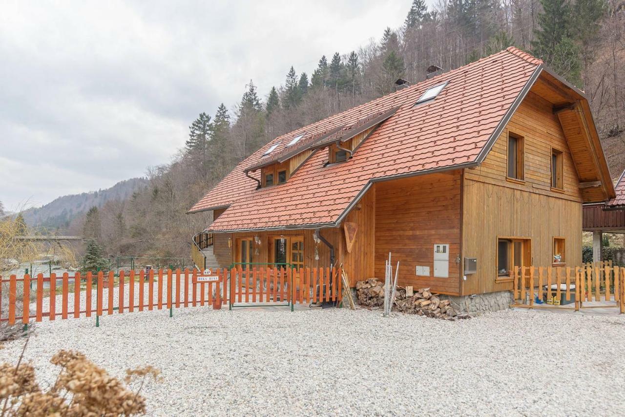 Reka Hisa river side lodge Bohinjska Bela Exterior foto